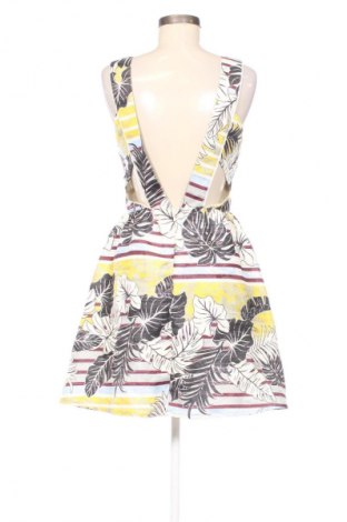 Šaty  H&M, Velikost M, Barva Vícebarevné, Cena  69,00 Kč