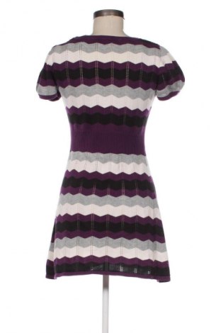 Šaty  H&M, Velikost S, Barva Vícebarevné, Cena  59,00 Kč