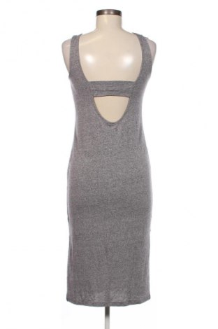 Рокля H&M Divided, Размер S, Цвят Сив, Цена 2,55 €