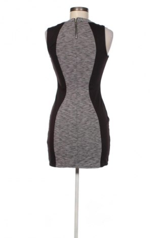 Φόρεμα H&M Divided, Μέγεθος M, Χρώμα Πολύχρωμο, Τιμή 3,99 €