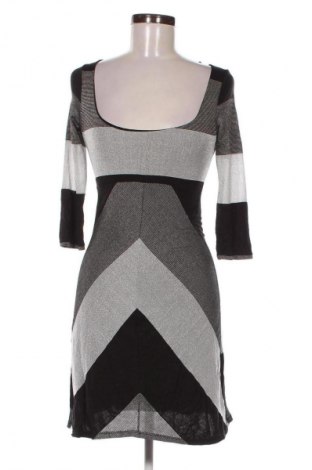 Kleid Jane Norman, Größe M, Farbe Mehrfarbig, Preis 3,99 €