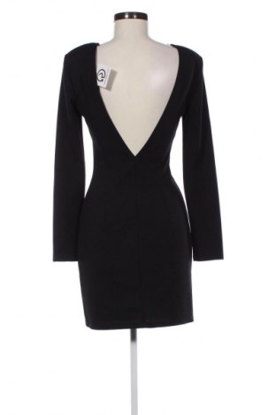 Рокля Mohito, Размер S, Цвят Черен, Цена 9,71 €