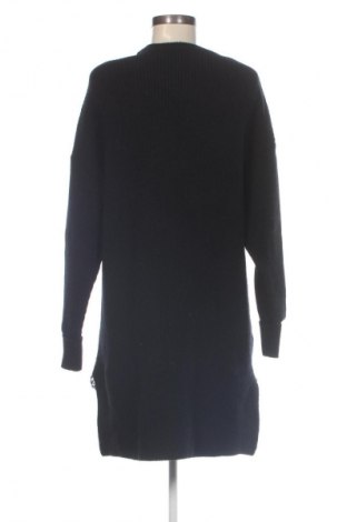 Рокля Pinko, Размер M, Цвят Черен, Цена 120,15 €