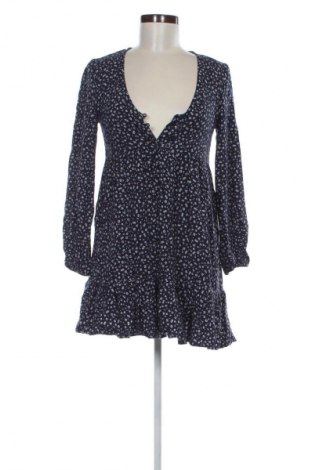 Kleid Pull&Bear, Größe M, Farbe Mehrfarbig, Preis 1,99 €