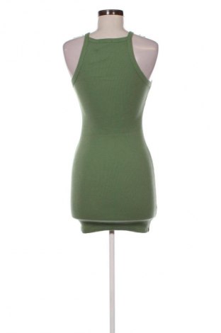 Рокля Pull&Bear, Размер S, Цвят Зелен, Цена 8,18 €