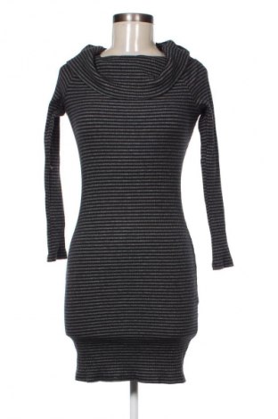 Kleid Reserved, Größe M, Farbe Mehrfarbig, Preis € 4,99