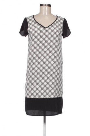 Šaty  Sisley, Velikost M, Barva Vícebarevné, Cena  489,00 Kč