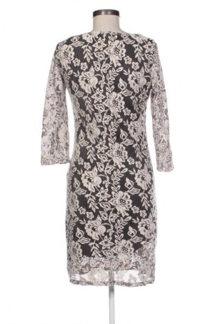 Šaty  VILA, Veľkosť M, Farba Viacfarebná, Cena  3,95 €