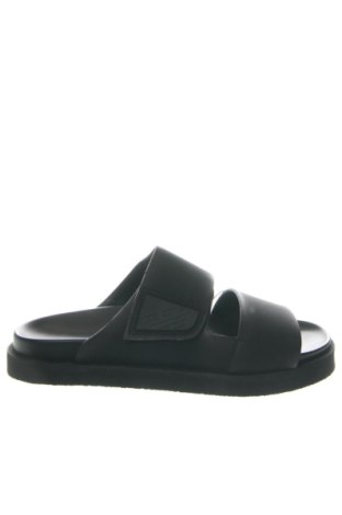 Papuci Emporio Armani, Mărime 41, Culoare Negru, Preț 469,19 Lei, #136951202
