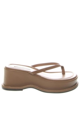 Чехли Steve Madden, Размер 38, Цвят Бежов, Цена 89,47 €, #136958758