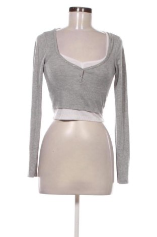 Damen Shirt Stradivarius, Größe XS, Farbe Grau, Preis 8,00 €, #136957691