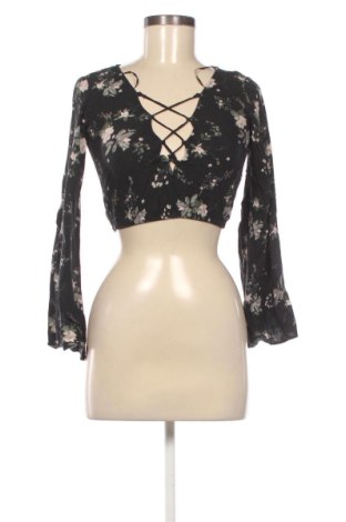Dámská halenka Pull&Bear, Velikost XS, Barva Vícebarevné, Cena  165,00 Kč, #136981774