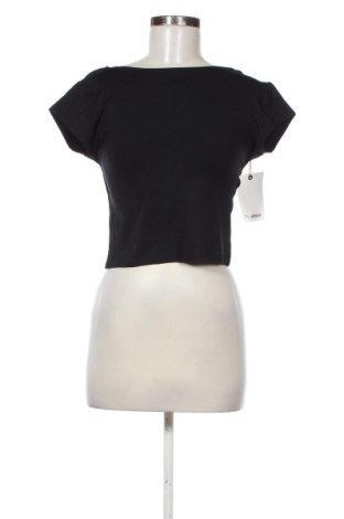 Дамска блуза Pull&Bear, Размер M, Цвят Черен, Цена 16,36 €, #136992891