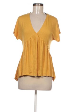 Γυναικεία μπλούζα Gina Tricot, Μέγεθος S, Χρώμα Κίτρινο, Τιμή 17,00 €, #136996824