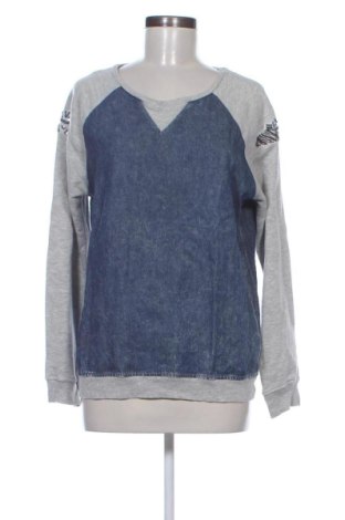 Damen Shirt Pull&Bear, Größe M, Farbe Mehrfarbig, Preis 16,18 €, #137003928