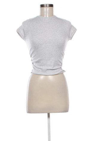 Bluză de femei Bershka, Mărime M, Culoare Gri, Preț 83,99 Lei, #137034683