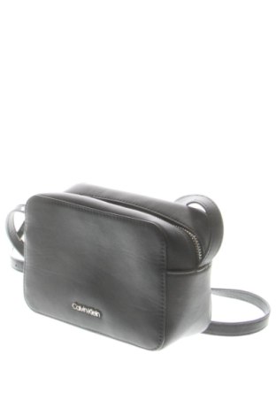 Дамска чанта Calvin Klein, Цвят Черен, Цена 89,47 €, #136810411