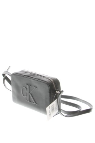 Дамска чанта Calvin Klein Jeans, Цвят Черен, Цена 89,47 €, #136811162