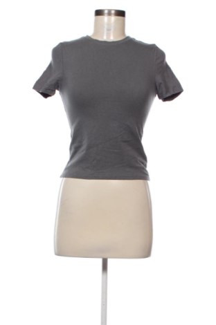 Дамска тениска H&M, Размер XS, Цвят Сив, Цена 8,69 €, #136983626