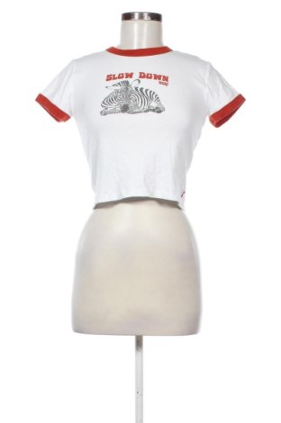 Γυναικείο t-shirt Levi's, Μέγεθος M, Χρώμα Πολύχρωμο, Τιμή 18,99 €, #137006195