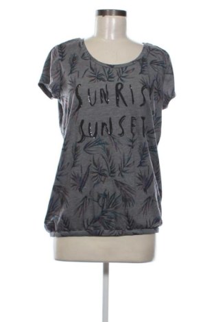 Tricou de femei Unbranded, Mărime L, Culoare Multicolor, Preț 86,66 Lei, #137011747