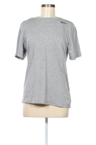 Tricou de femei Nike, Mărime M, Culoare Gri, Preț 98,99 Lei, #137036067