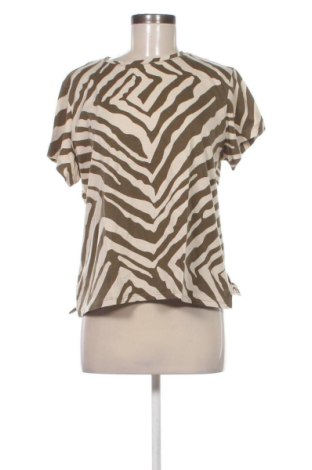 Tricou de femei C&A, Mărime L, Culoare Multicolor, Preț 52,49 Lei, #137044420