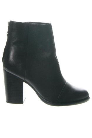 Damskie botki Rag & Bone, Rozmiar 38, Kolor Czarny, Cena 904,00 zł, #136992533