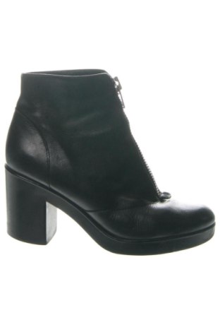 Дамски боти Topshop, Размер 39, Цвят Черен, Цена 44,04 €, #136982178