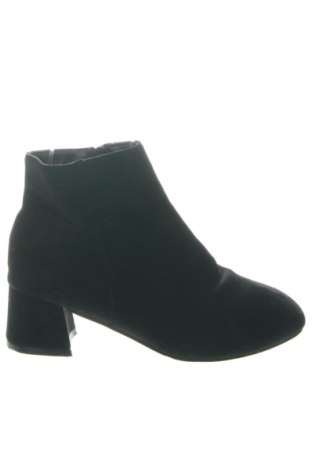 Női bokacsizma Unbranded, Méret 41, Szín Fekete, Ár 12 810 Ft, #137002783