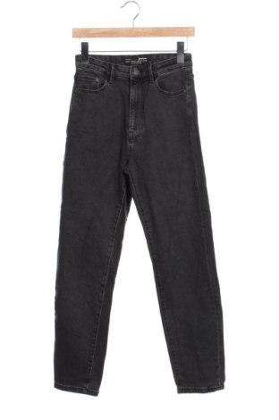 Дамски дънки Stradivarius, Размер XS, Цвят Черен, Цена 14,00 €, #136951160