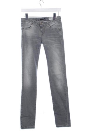 Damen Jeans Sisley, Größe S, Farbe Grau, Preis 45,00 €, #136959482