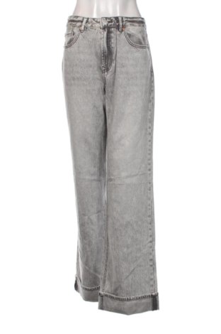 Damen Jeans Stradivarius, Größe M, Farbe Grau, Preis 23,99 €, #136978930