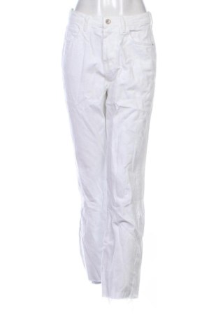 Damskie jeansy Zara, Rozmiar S, Kolor Biały, Cena 54,99 zł, #136979995