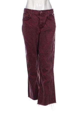 Blugi de femei Zara, Mărime L, Culoare Mov, Preț 104,98 Lei, #136985884