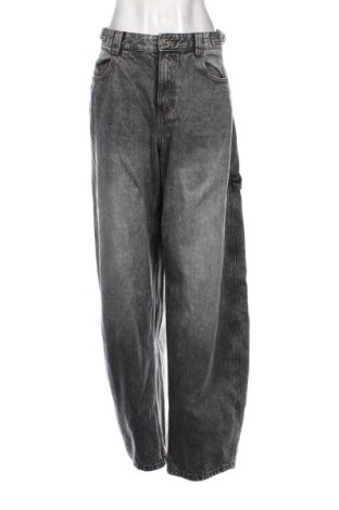 Damen Jeans Bershka, Größe L, Farbe Grau, Preis € 23,99, #136995872