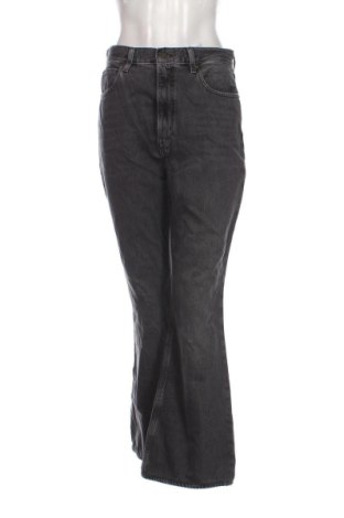 Дамски дънки Levi's, Размер M, Цвят Сив, Цена 32,00 €, #137019531