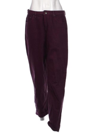 Blugi de femei Pull&Bear, Mărime M, Culoare Mov, Preț 99,73 Lei, #137027691