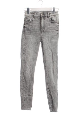 Γυναικείο Τζίν Bershka, Μέγεθος XXS, Χρώμα Γκρί, Τιμή 12,99 €, #137036364