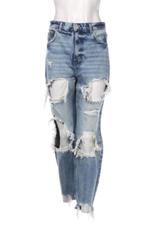 Дамски дънки Bershka, Размер S, Цвят Син, Цена 18,00 €, #137055389