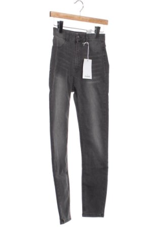 Blugi de femei Pull&Bear, Mărime XS, Culoare Gri, Preț 124,99 Lei, #136936275