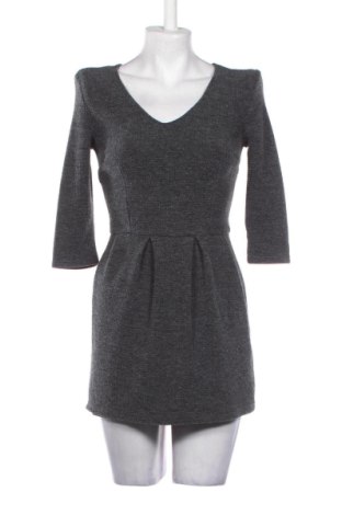 Damski krótki kombinezon Bershka, Rozmiar S, Kolor Szary, Cena 101,60 zł, #136861051