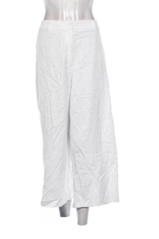Damen Shorts S.Oliver, Größe XXL, Farbe Weiß, Preis € 17,99, #136903766