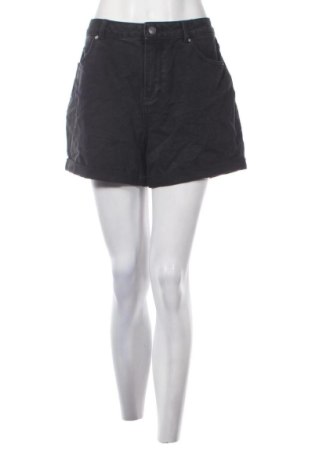 Pantaloni scurți de femei Vero Moda, Mărime L, Culoare Negru, Preț 48,99 Lei, #136924940