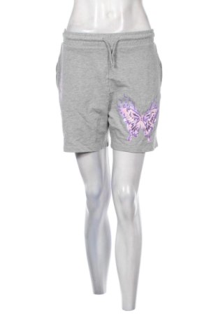 Pantaloni scurți de femei Cropp, Mărime S, Culoare Gri, Preț 40,99 Lei, #136935650