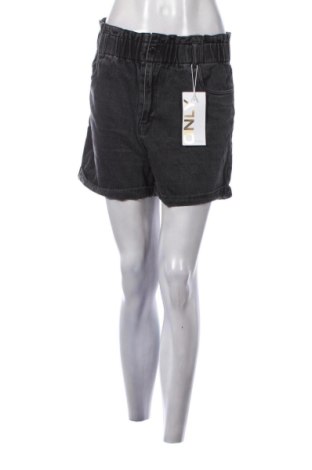 Damen Shorts Vero Moda, Größe M, Farbe Grau, Preis 23,99 €, #136944200