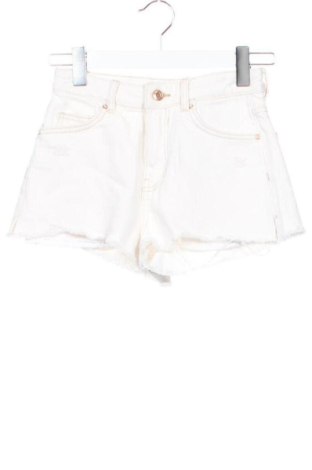 Дамски къс панталон Bershka, Размер XS, Цвят Бял, Цена 16,36 €, #136956859