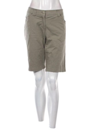 Damen Shorts Brax, Größe S, Farbe Grün, Preis € 18,00, #136959765