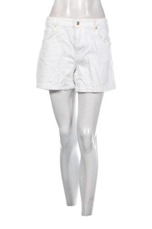 Дамски къс панталон Zara, Размер XL, Цвят Бял, Цена 13,29 €, #136968330