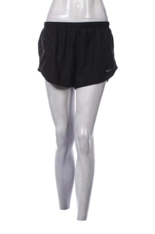 Дамски къс панталон Nike, Размер M, Цвят Черен, Цена 20,45 €, #136971219